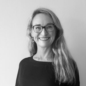 SVRI Headshots Elizabeth Dartnall 4